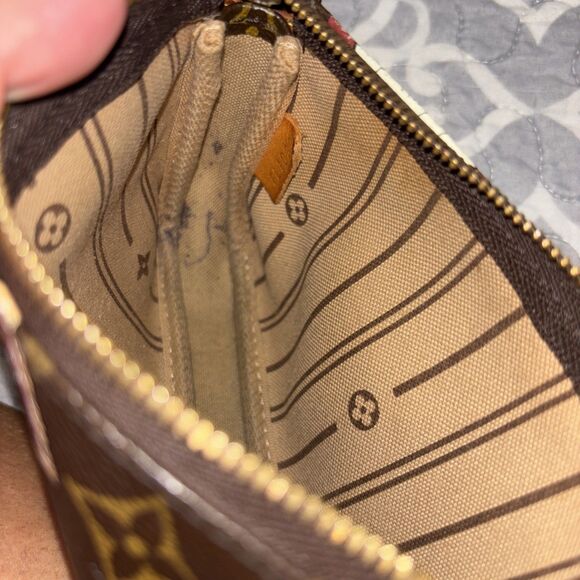 Louis Vuitton Monogram trunks  mini pochette accessoire - Picture 14 of 16